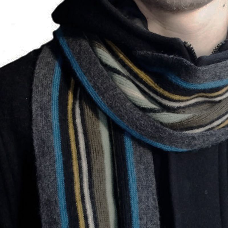 Unisex Winter 9 count Scarf (Black & White Crape Rizzle) - Image 3